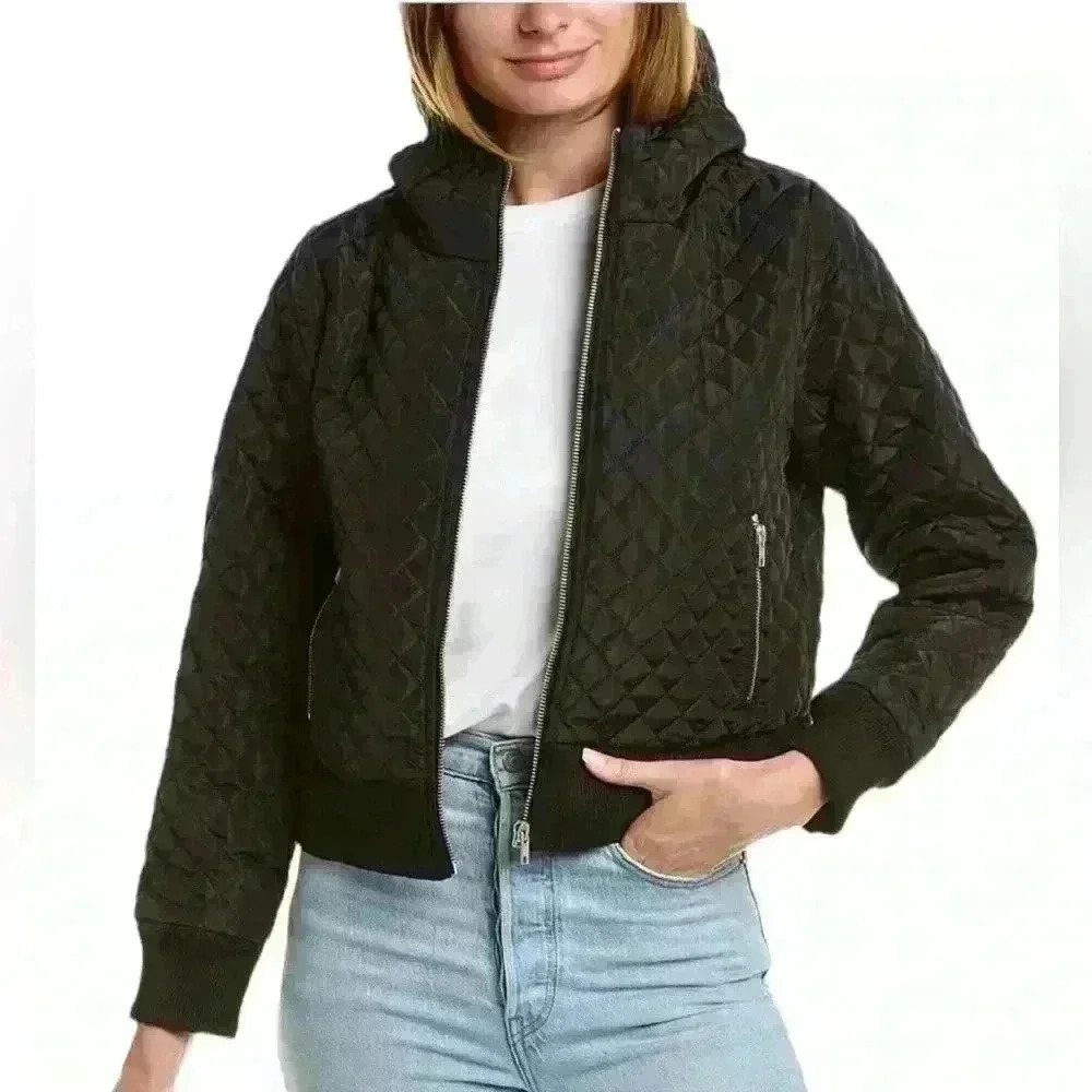 CHASER Cropped Black Hooded Jacket With Quilted Diamond Stitching Size Medium
